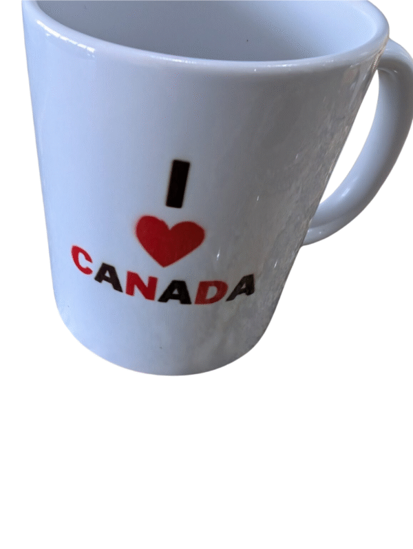 I Heart Canada 11oz Mug